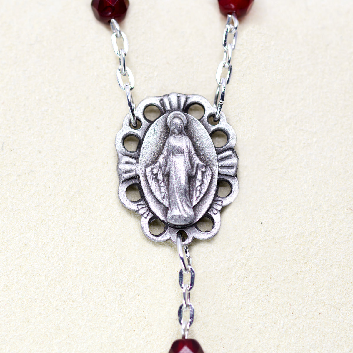Chapelet rouge avec relique de Jérusalem